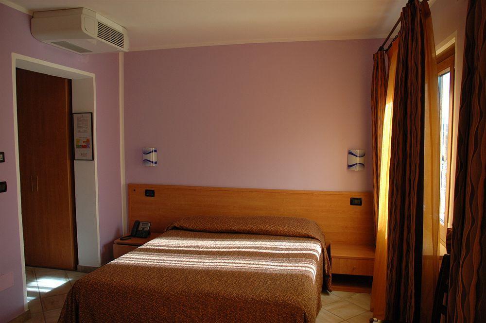 Arnad Hotel&Restaurant Armanac De Toubie מראה חיצוני תמונה